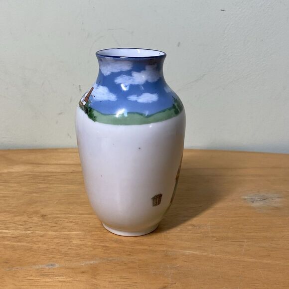 Royal Bayreuth Bavaria Porcelain Vase Featuring Hand Painted Village Life Motifs - Picture 4 of 12